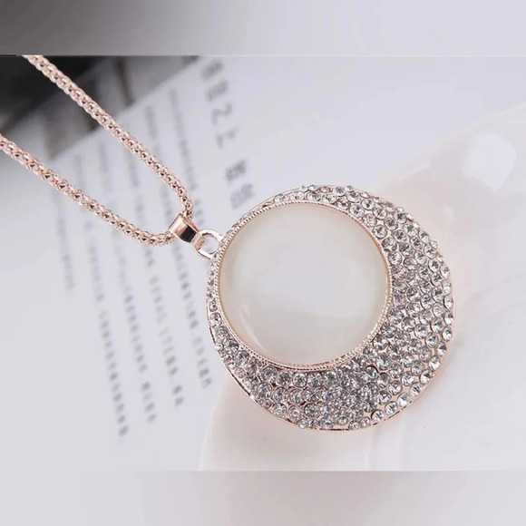 Opal and Rhinestone Embellished Round Pendant Long Style Golden Fashion Necklace - Picture 5 of 6